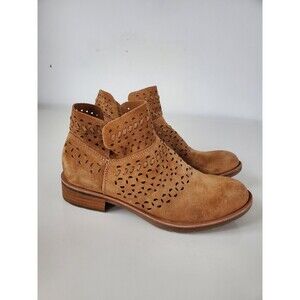 Sofft Bristow Saddle Tan Ankle Zip Booties Size 7.5